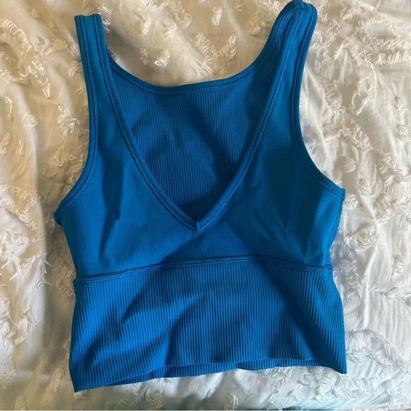 Lululemon Power Pivot tank - Picture 2 of 3